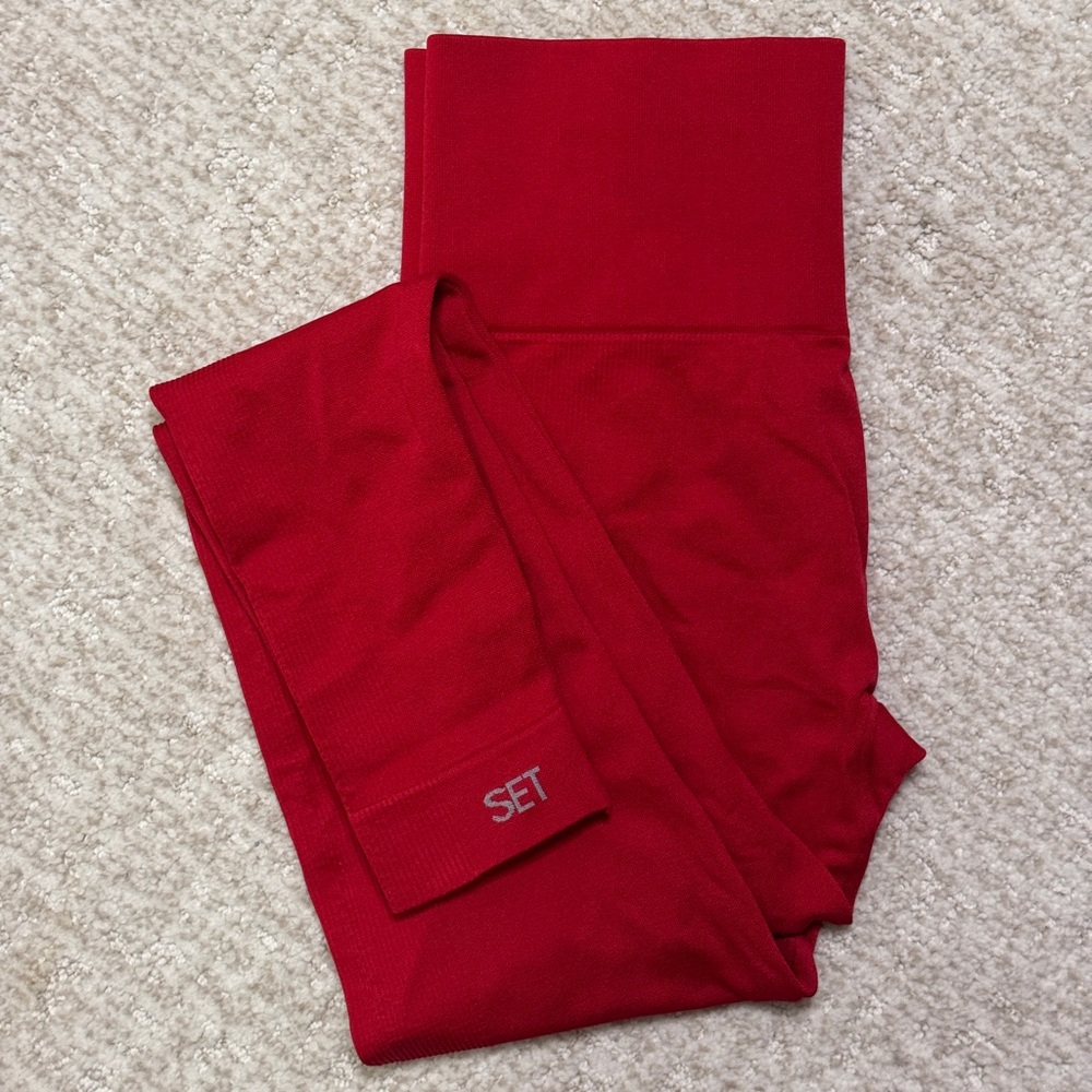 NWOT SET Active Sculptflex Red Leggings